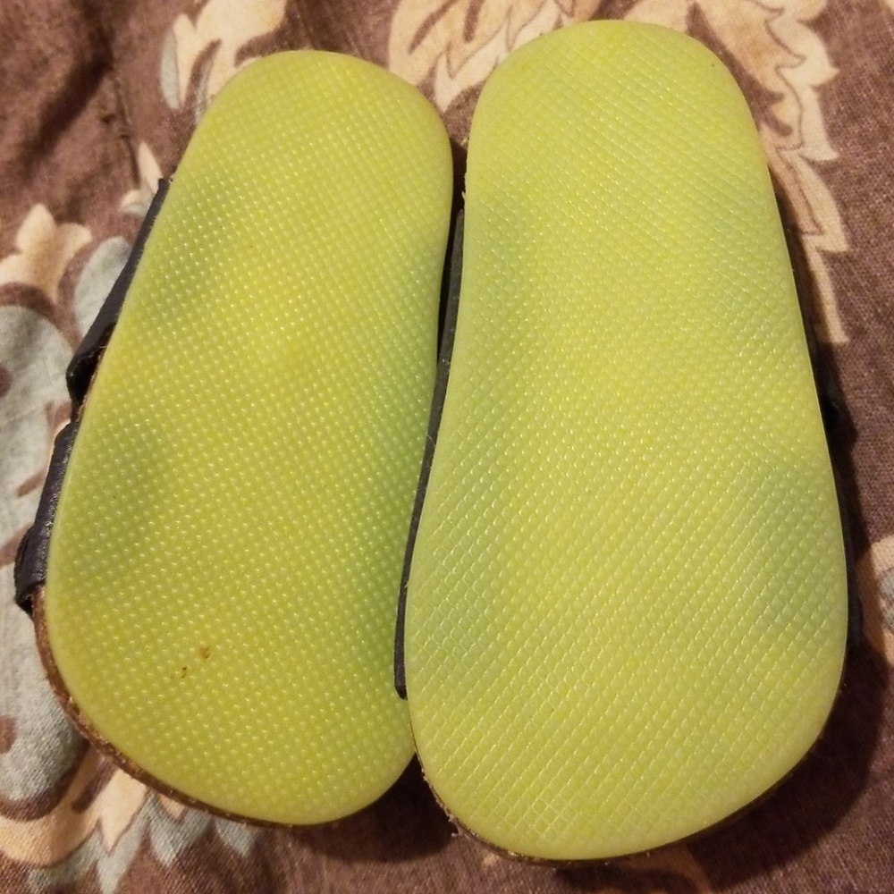 Shoes gap - Picture 3 of 3